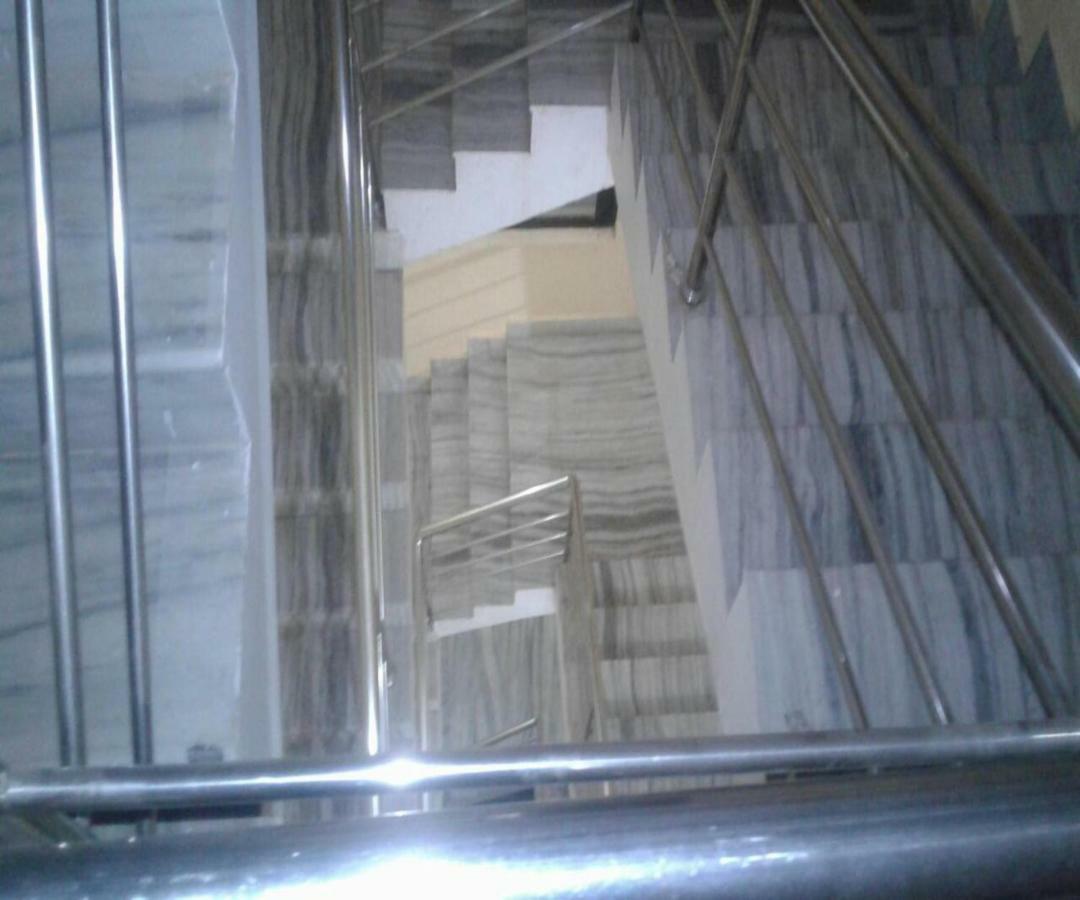 Goroomgo Shree Mandir Palace Puri Exterior photo